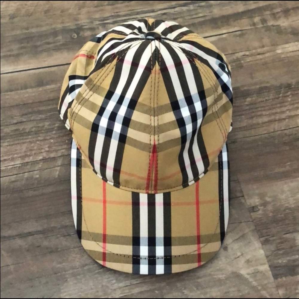 Burberry hat
